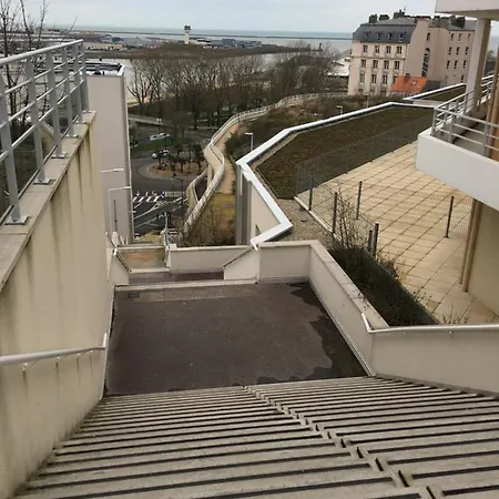 0zin1 : Les Terrasses De La Falaise, 6 Personnes Appartement